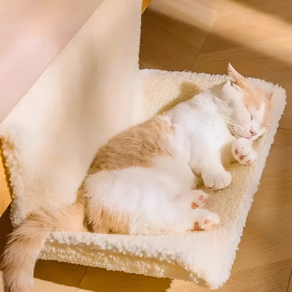 Snugloft -  Hangende Verhoogde Kattenhangmat